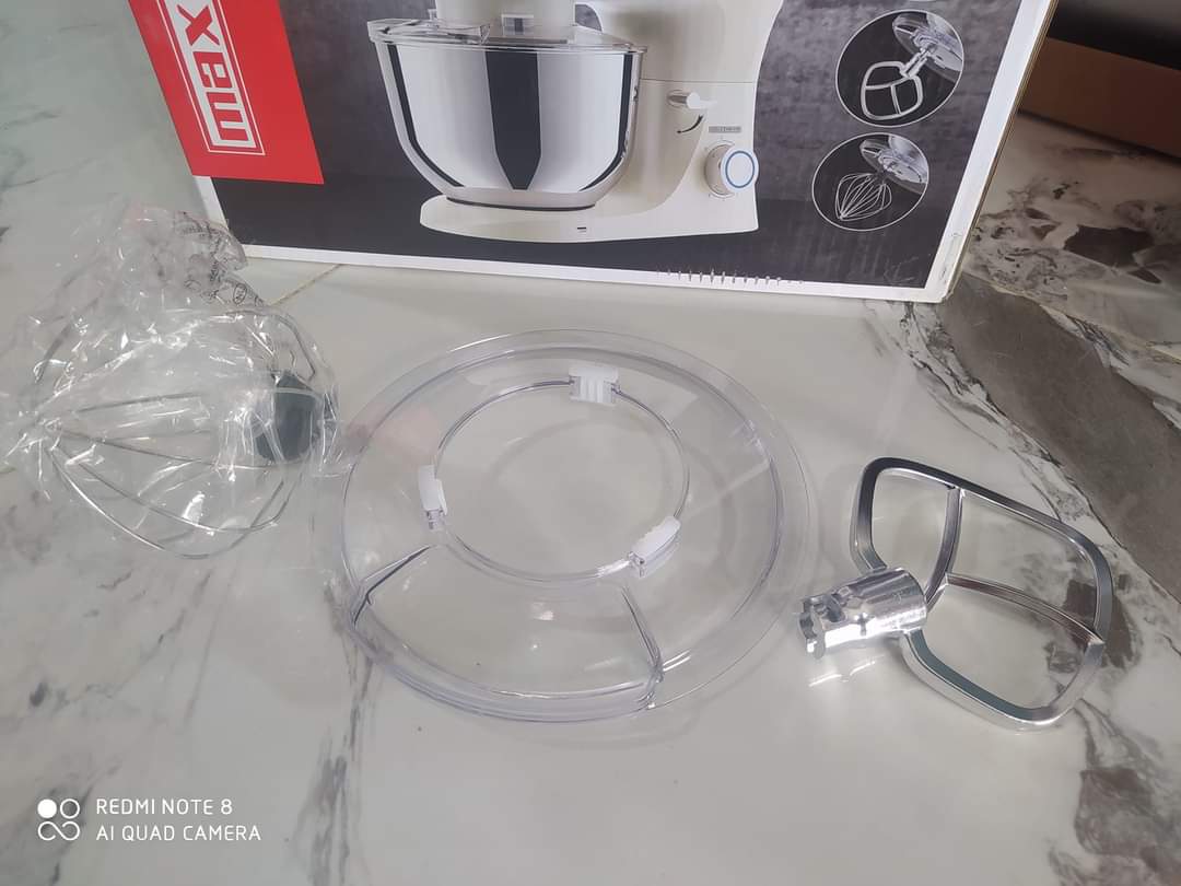 Pétrin MAXWELL 6L 1400W P1F14
